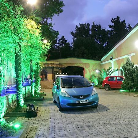 Eleon Hotel Kutaiszi Kültér fotó