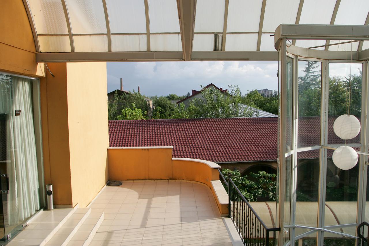 Eleon Hotel Kutaiszi Kültér fotó