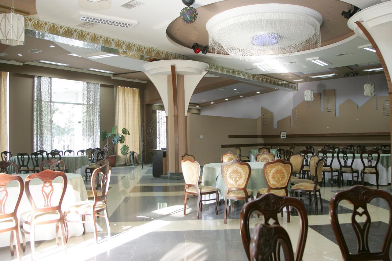 Eleon Hotel Kutaiszi Kültér fotó