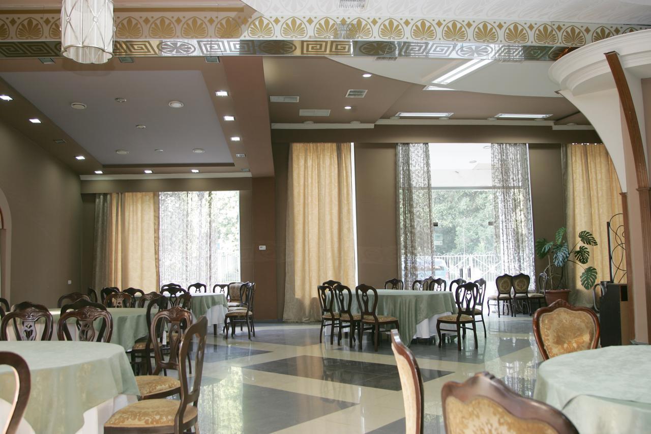 Eleon Hotel Kutaiszi Kültér fotó